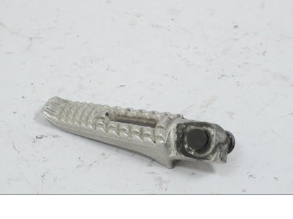 Snett uppifrån på Fotpinne från en Suzuki GSX-R 1000 -2008 motorcykel.