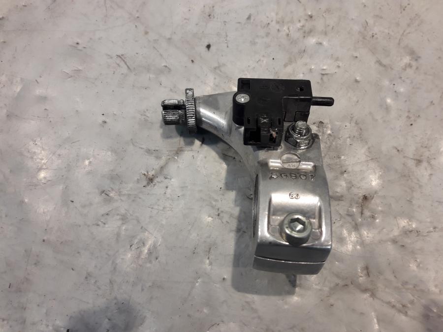 Baksidan på Kopplingsklo från en Suzuki VZ 800 -1999 motorcykel.