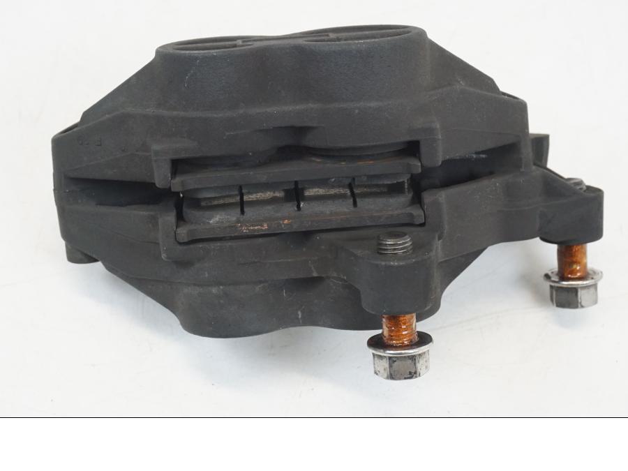 Vänster sida på Bromsok från en Triumph TT 600 -2002 motorcykel.