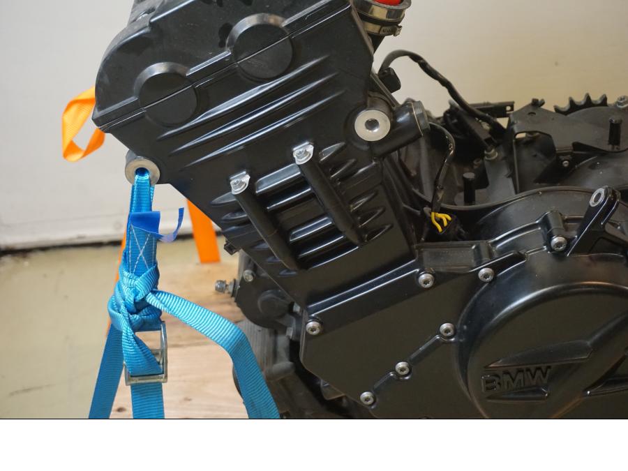 Extrabild4 på Motor från en BMW F 800 R -2018 motorcykel.