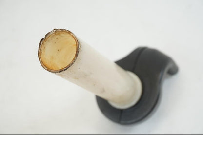 Snett uppifrån på Gasreglage från en Honda XL 1000 V -1999 motorcykel.