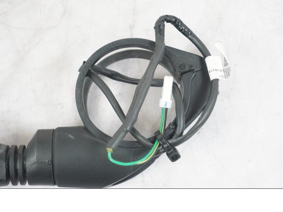 Vänster sida på Blinkers LED från en KTM 1290 Super Duke R -2022 motorcykel.