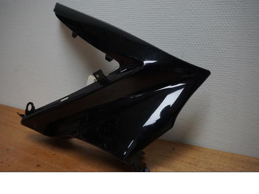 Baksidan på Toppkåpsinsida från en Suzuki GSX-R 1100 -2007 motorcykel.