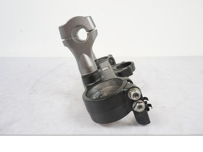 Snett uppifrån på Gaffelkrona från en Honda CRF 1000 Africa Twin -2016 motorcykel.