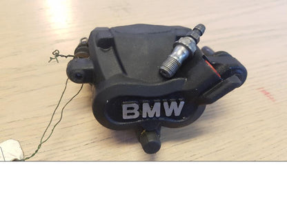 Vänster sida på Bromsok från en BMW R 1200 GSA -2012 motorcykel.