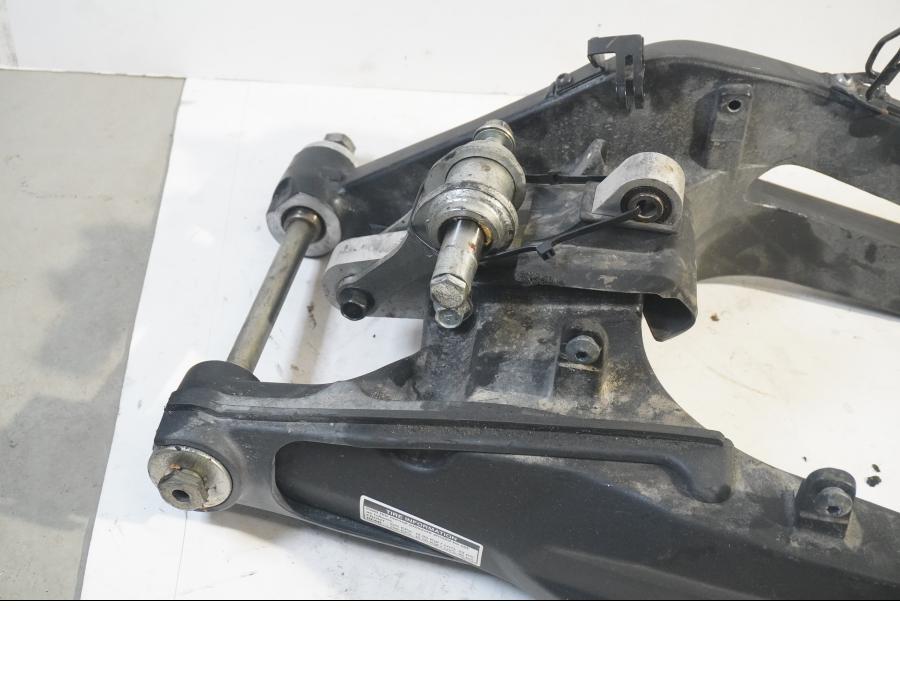 Baksidan på Sving från en Yamaha MT-07 Tracer -2016 motorcykel.