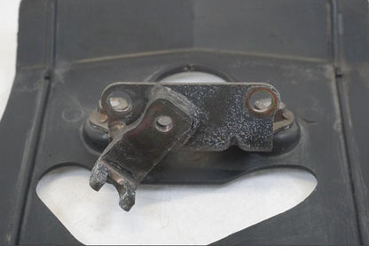 Vänster sida på Plast från en Kawasaki ZX-12R -2000 motorcykel.