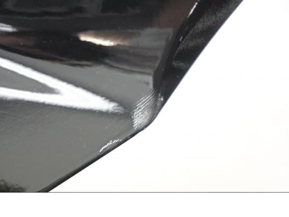 Vänster sida på Sidopanel från en Ducati Multistrada 1200 -2016 motorcykel.