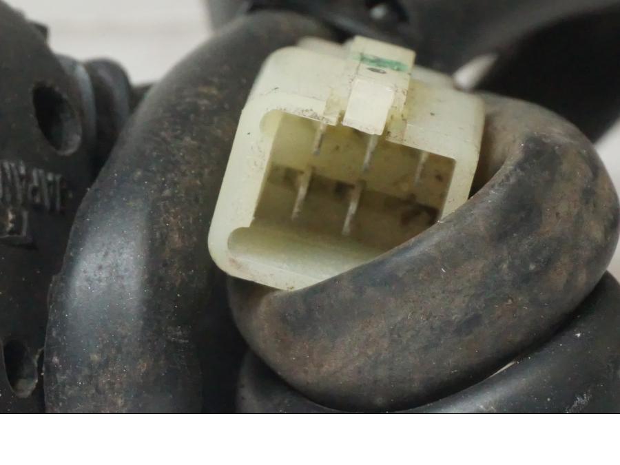 Vänster sida på Styrelreglage från en Honda XL 600 V -1989 motorcykel.