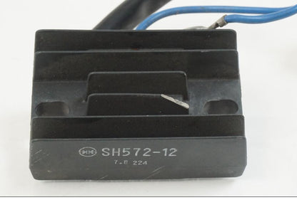 Baksidan på Likriktare från en Aprilia RS 125 -2008 motorcykel.