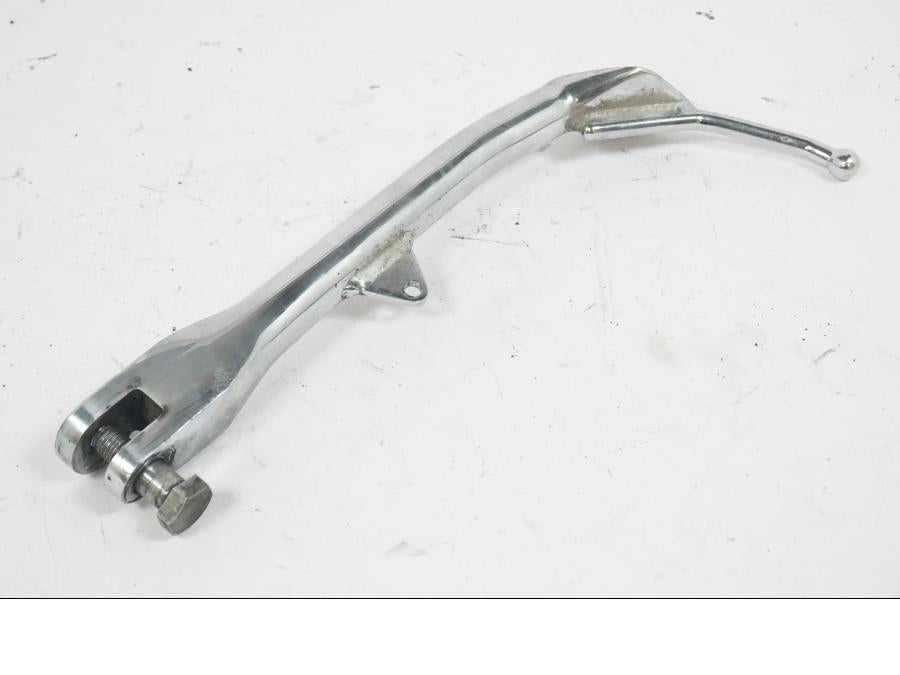 Snett uppifrån på Sidostöd från en Triumph Rocket III -2007 motorcykel.