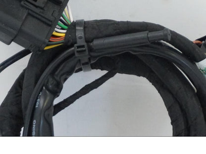 Höger sida på Kablage från en KTM 1290 Super Adventure R -2021 motorcykel.