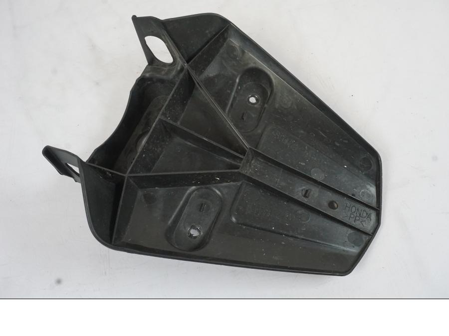 Baksidan på Skylthållare från en Honda CBR 1000 RR -2007 motorcykel.