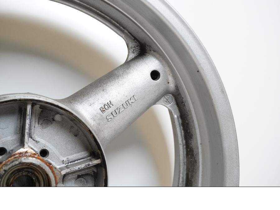 Extrabild4 på Fälg från en Suzuki SV 650 -2006 motorcykel.