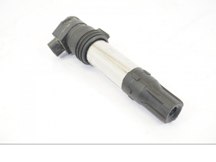 Framsidan på Tändspole från en BMW R 1250 GS -2019 motorcykel.