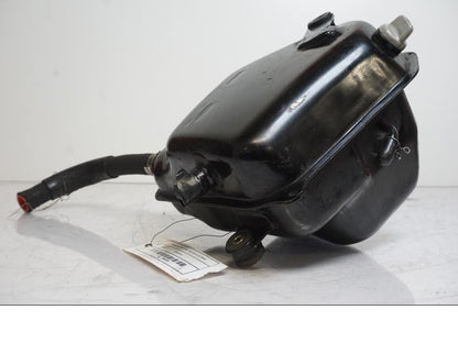 Baksidan på Oljetank från en Yamaha XTZ 750 -1989 motorcykel.