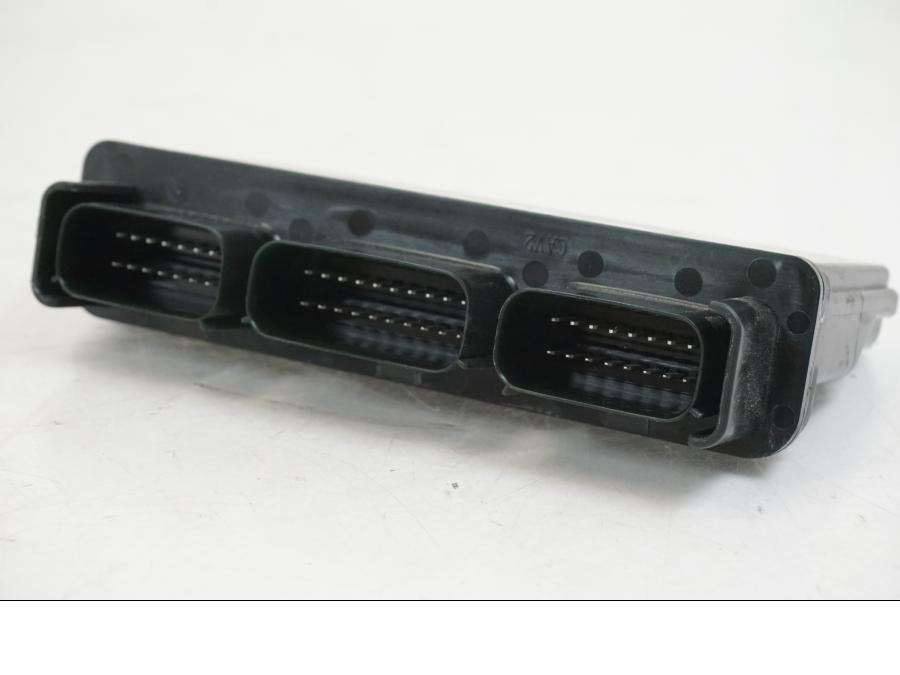 Höger sida på Control Unit från en Triumph Speed Triple -2021 motorcykel.