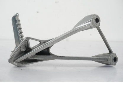 Snett uppifrån på Fotpinne från en Kawasaki ZX-6R -2005 motorcykel.