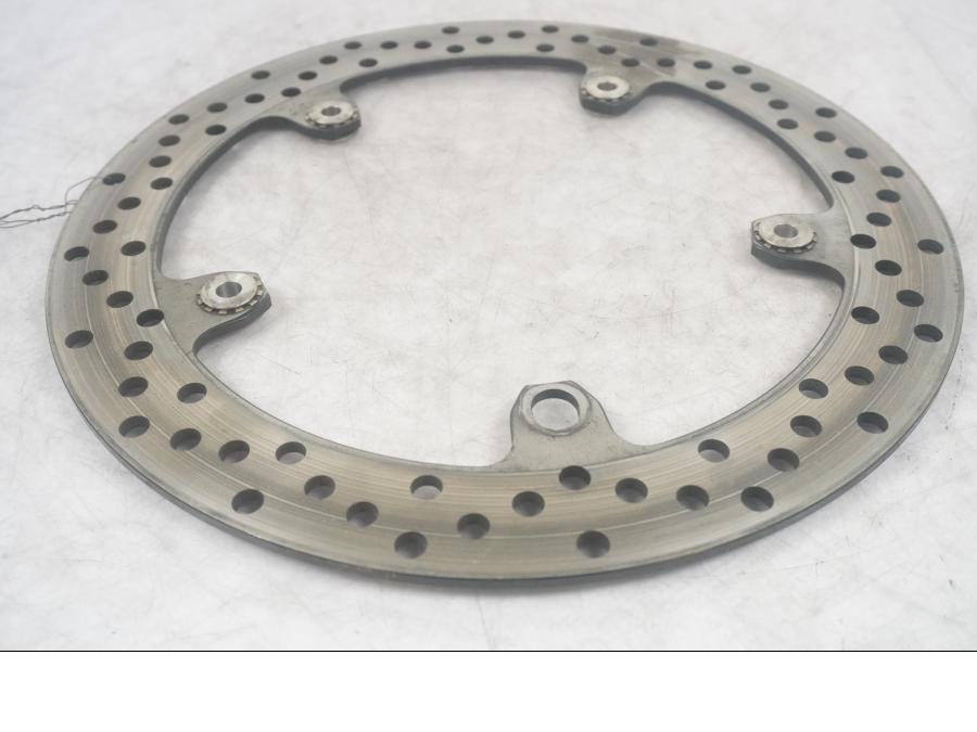 Höger sida på Bromsskiva från en BMW F 800 GT -2015 motorcykel.