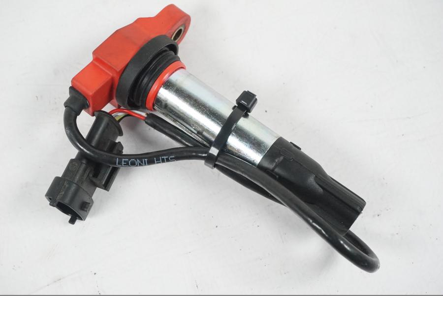 Framsidan på Tändspole från en MV Agusta Dragster -2014 motorcykel.