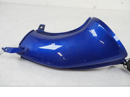 Baksidan på Luftburksnorkel från en Yamaha YZF 1000 R1 -2007 motorcykel.