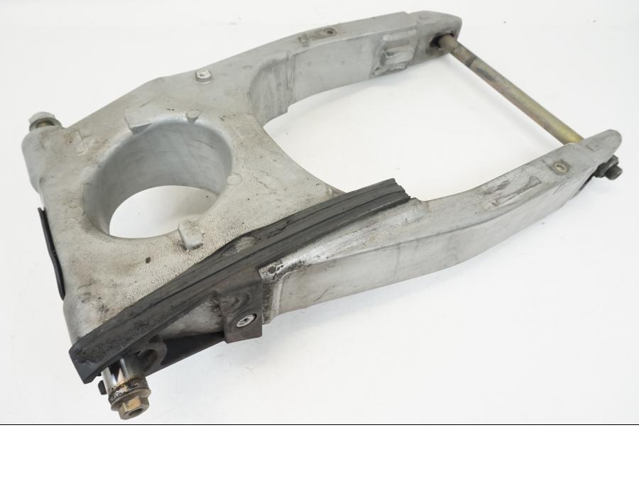 Framsidan på Sving från en Triumph TT 600 -2002 motorcykel.