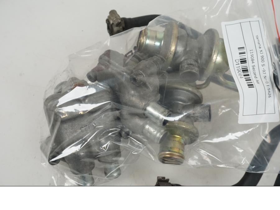 Framsidan på Second Air från en Yamaha XJ 900 S -1997 motorcykel.