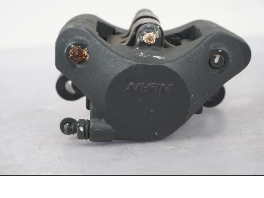 Höger sida på Bromsok från en Kawasaki GTR 1400 -2008 motorcykel.