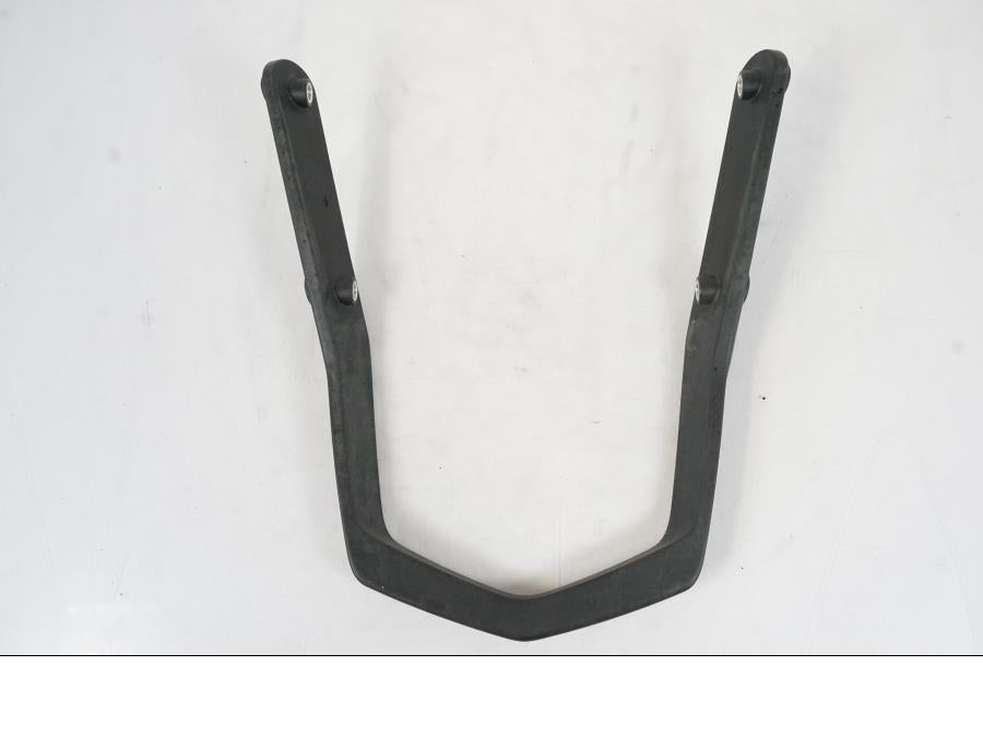 Höger sida på Passagerarhandtag från en KTM 790 Duke -2019 motorcykel.