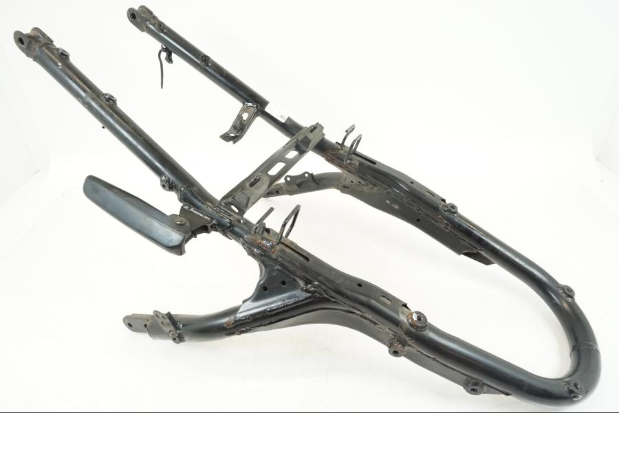 Framsidan på Bakram från en Honda ST 1300 -2002 motorcykel.