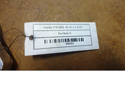 Höger sida på Styrfäste från en Honda VTX 1800 -2002 motorcykel.