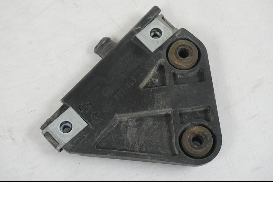 Höger sida på Startrelä från en BMW F 800 GS -2008 motorcykel.