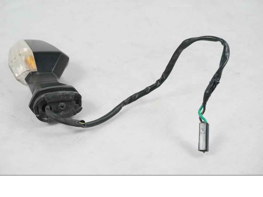 Höger sida på Blinkers från en Kawasaki ER-6N ABS -2010 motorcykel.