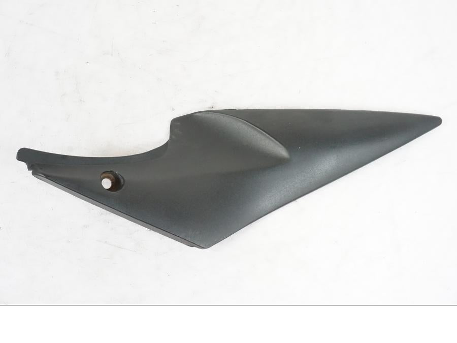 Framsidan på Sidopanel från en Suzuki GSX-R 750 -2007 motorcykel.