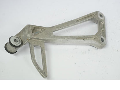 Snett uppifrån på Fotpinnefäste från en Honda CB 500 X -2015 motorcykel.