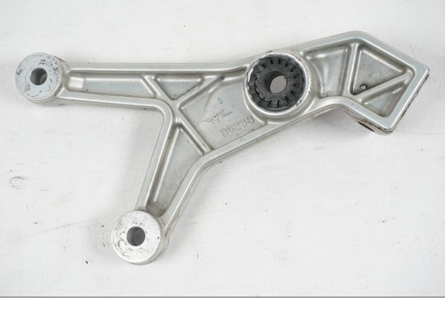 Snett uppifrån på Fotpinnefäste från en MV Agusta Dragster -2014 motorcykel.