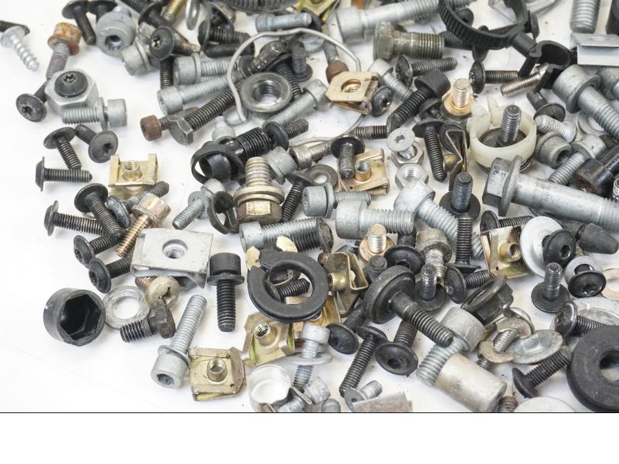 Extrabild5 på Skruv / Mutter etc från en BMW K 1200 LT -2004 motorcykel.