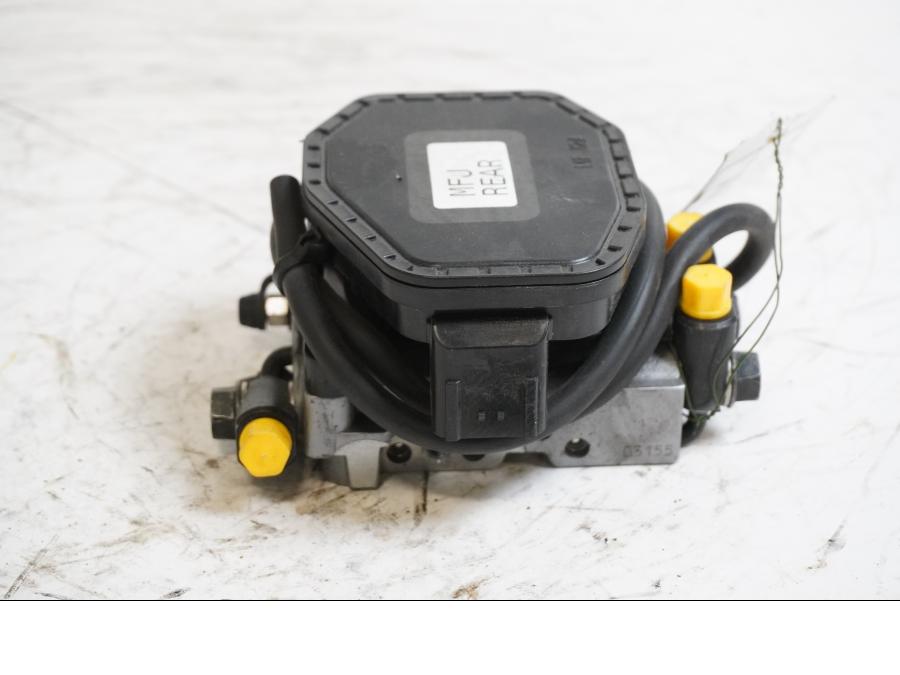 Framsidan på ABS Modulator från en Honda CBR 1000 RR -2009 motorcykel.