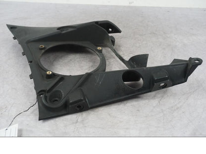 Baksidan på Luftvinge från en Buell 1125 R -2008 motorcykel.