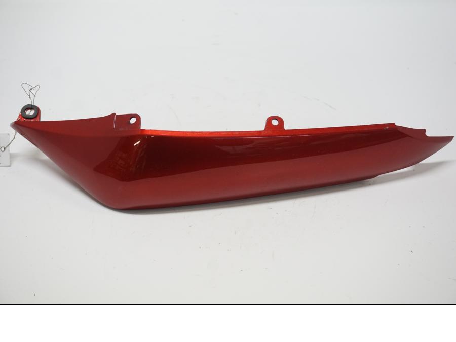 Framsidan på Bakvinge från en Yamaha FZ1-SA -2007 motorcykel.