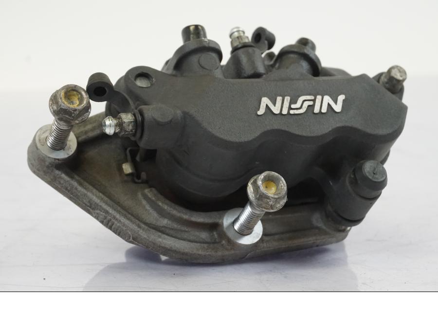 Baksidan på Bromsok från en Honda NT 700 -2008 motorcykel.