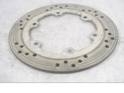 Framsidan på Bromsskiva från en Honda CBR 1000 F -1989 motorcykel.