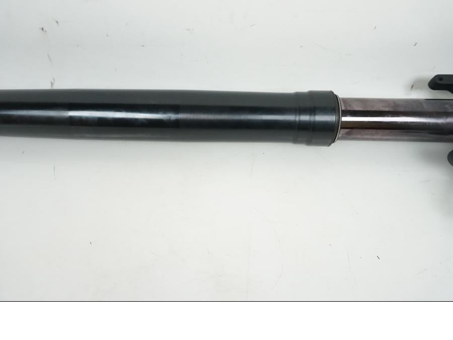 Höger sida på Gaffelben från en KTM 990 Super Duke R -2010 motorcykel.