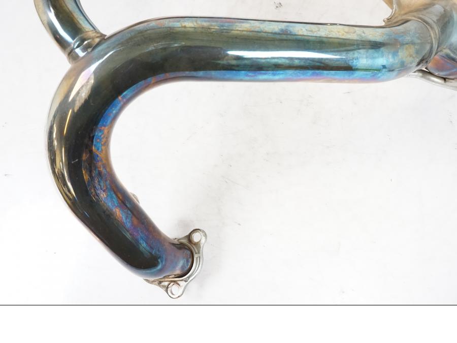 Snett uppifrån på Grenrör från en BMW R 1250 GS -2019 motorcykel.