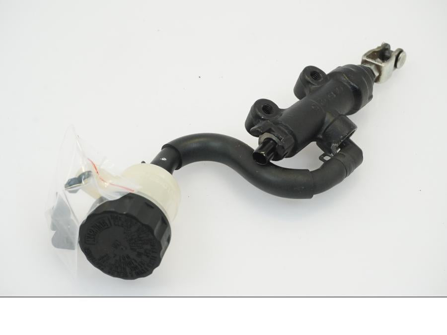 Höger sida på Bromshuvudcylinder från en Kawasaki ZX-10R -2008 motorcykel.