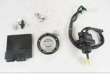 Framsidan på Låssats från en Yamaha MT-09 -2020 motorcykel.