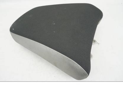 Framsidan på Sadel från en Yamaha XT 1200 A -2010 motorcykel.