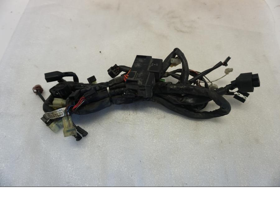 Baksidan på Kabelstam från en Suzuki VL 800 -2004 motorcykel.