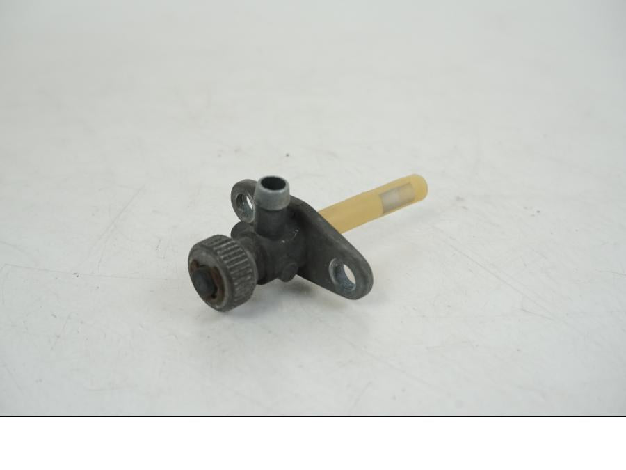 Baksidan på Bensinkran från en KTM 990 SM -2009 motorcykel.