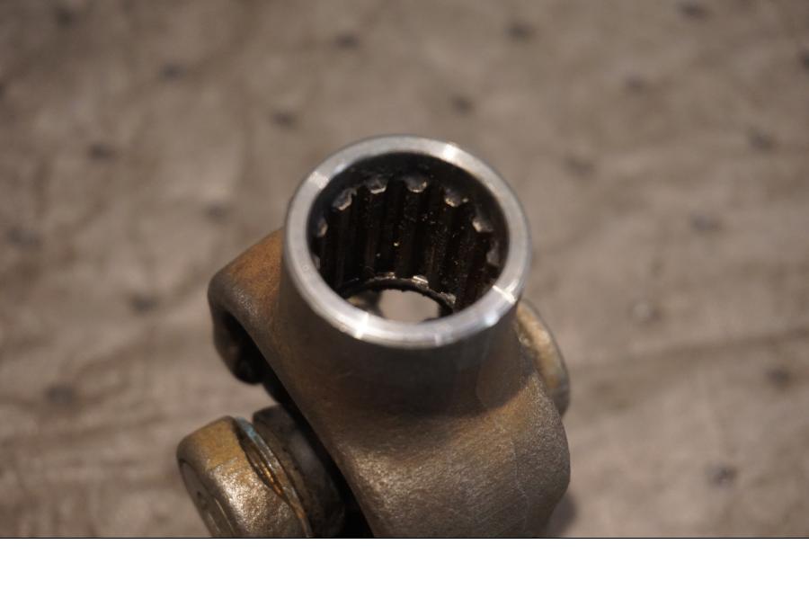 Baksidan på Kardanknut från en Yamaha FJR 1300 -2004 motorcykel.